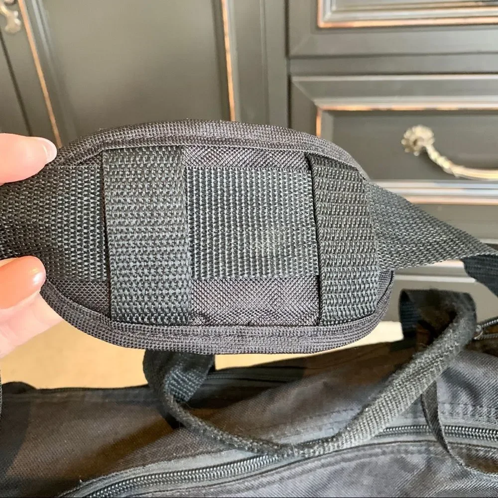 Eddie Bauer Computer Carrying Case‎